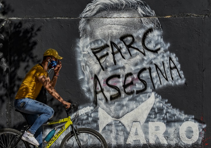 FARC admite culpa ante sus víctimas por miles de secuestros en Colombia