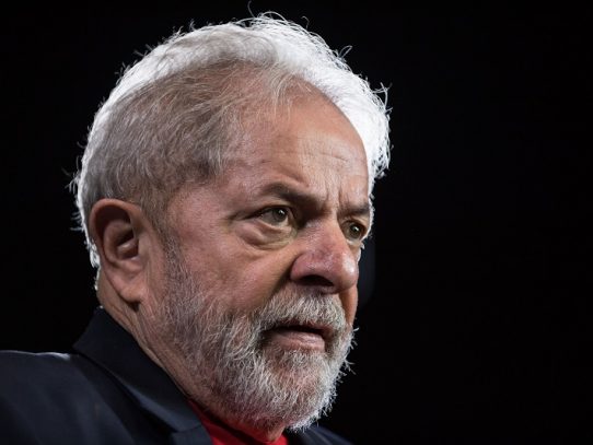Lula considera que Evo Morales cometió un "error" al buscar un cuarto mandato
