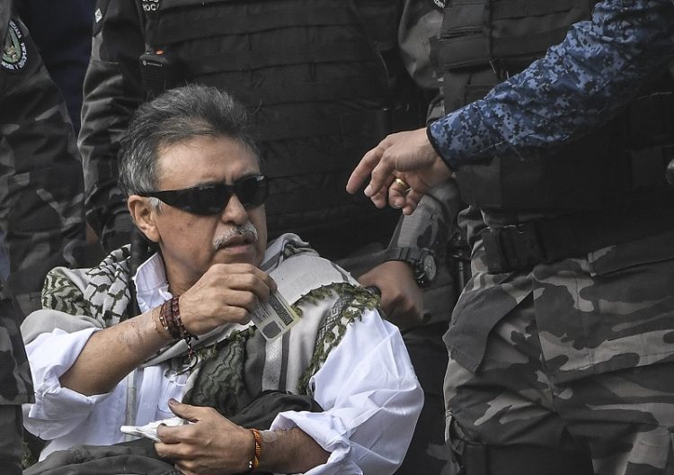 Exlíder de FARC requerido por EEUU está en "cuidados intensivos" en Colombia