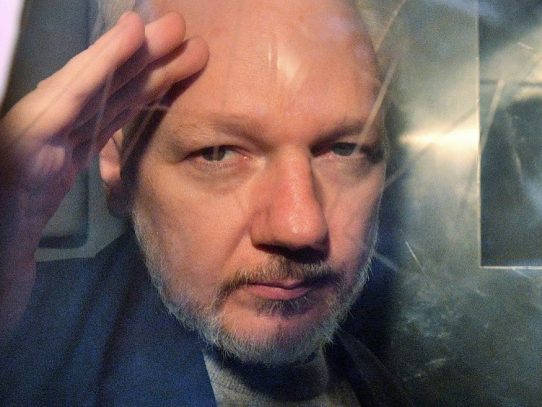 WikiLeaks espera la acusación de EEUU contra Assange en Londres el viernes