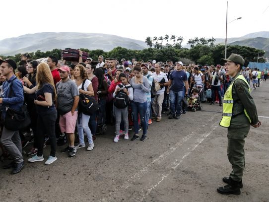 Venezuela exigirá visa a peruanos en "reciprocidad"
