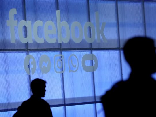 Facebook endurece sus reglas para admitir publicidad política