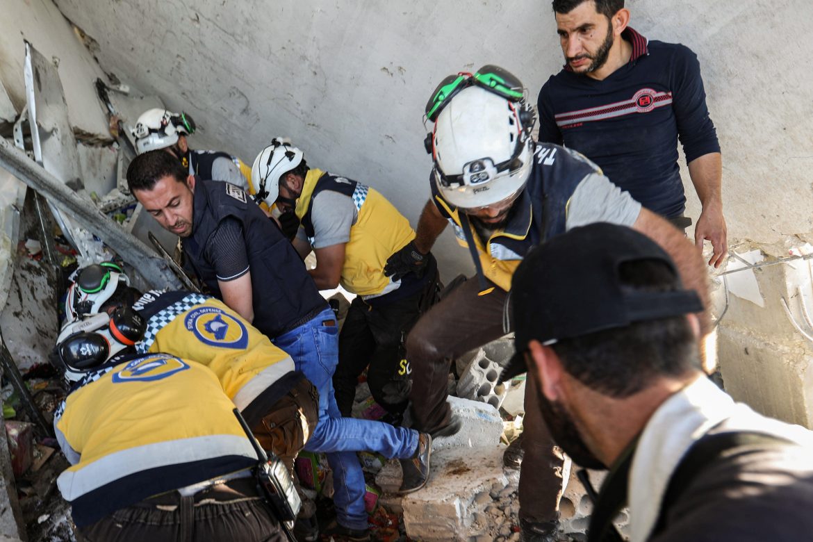 Nuevos bombardeos del régimen sirio dejan 28 muertos en la región yihadista