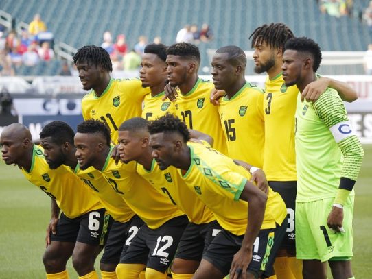 EEUU y Jamaica disputan semifinal de Copa Oro después de dejar dudas