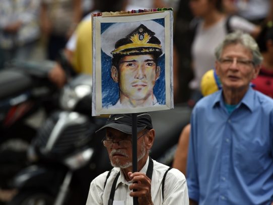 La UE sanciona las "torturas" en Venezuela y muerte de militar Acosta