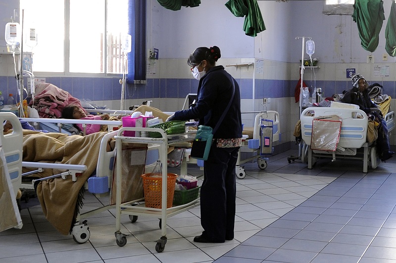 Hospitales de Bolivia cerca del colapso por pacientes de coronavirus