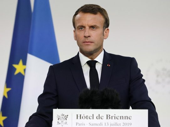 Presidente francés Macron dice que la OTAN se encuentra en estado de "muerte cerebral"