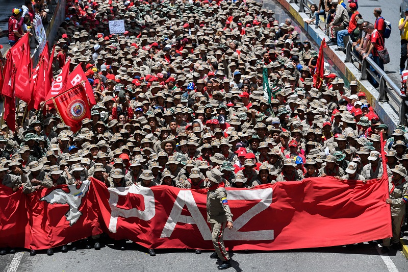 Seguidores de Maduro se movilizan en rechazo a "sesgado" informe de DDHH de Bachelet