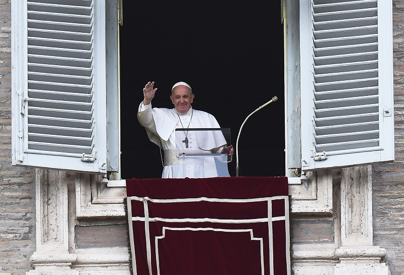 Para el papa, la prostitución es un "vicio repugnante"