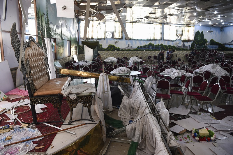 Atentado suicida en boda en Kabul deja 63 muertos y 182 heridos