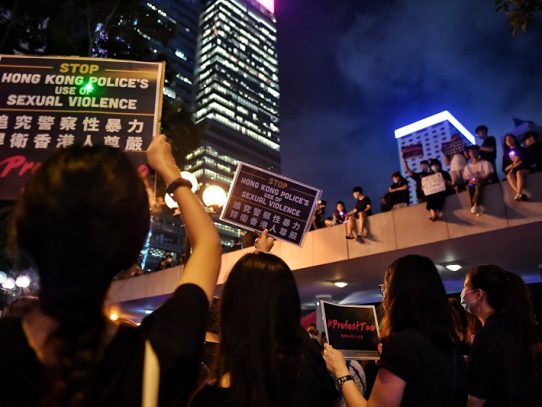 La policía de Hong Kong prohibió la manifestación del sábado
