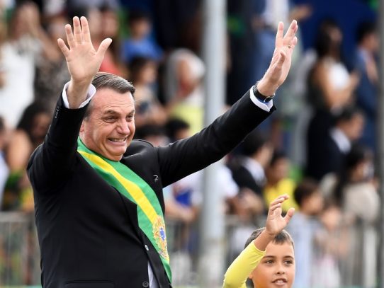 El presidente Bolsonaro operado con "éxito" en Brasil