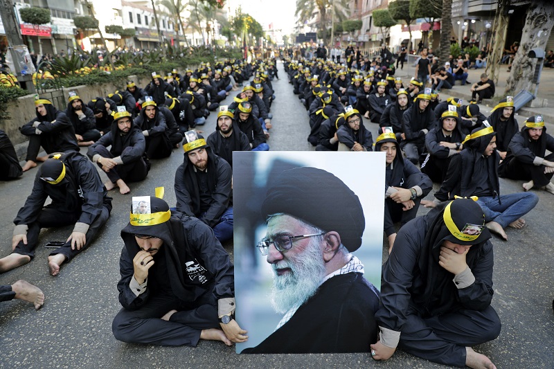 Ayatolá Jamenei dice que ataque con misiles es "una bofetada" a Estados Unidos