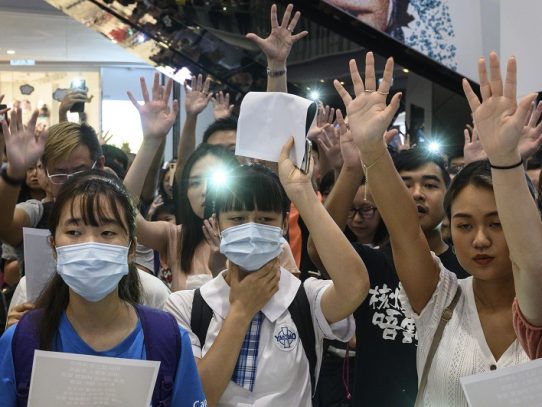 Múltiples anulaciones de eventos en Hong Kong por manifestaciones masivas