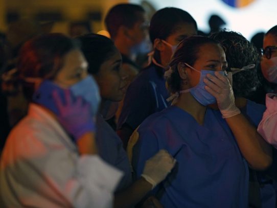 Al menos 10 muertos en incendio en un hospital de Rio de Janeiro