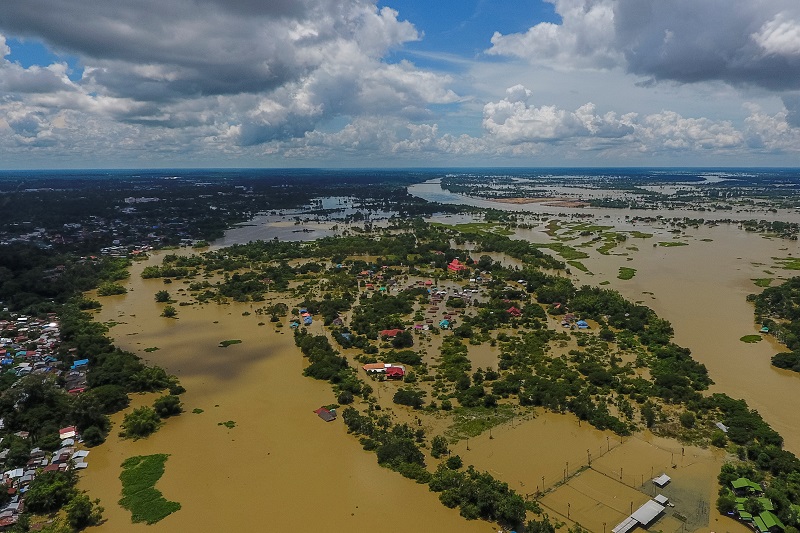 Inundaciones en Tailandia causan 32 muertos