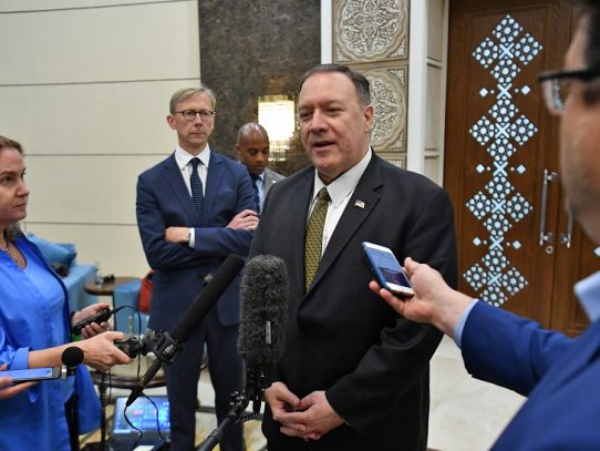 Pompeo asegura que EEUU prefiere una "solución pacífica" al pulso con Irán