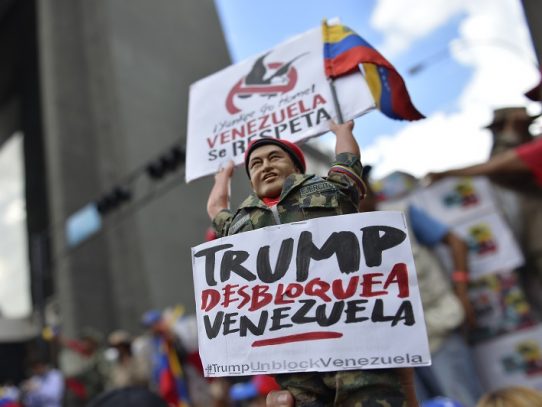 Gobierno de Maduro denunciará ante ONU supuestos nexos de Guaidó con paramilitares