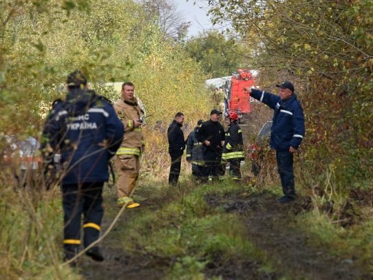 Tres muertos en aterrizaje de emergencia de un avión de carga en Ucrania