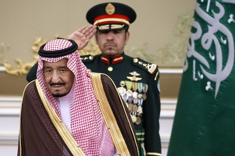 El rey Salmán de Arabia Saudia pide a Trump una solución "justa" para los palestinos