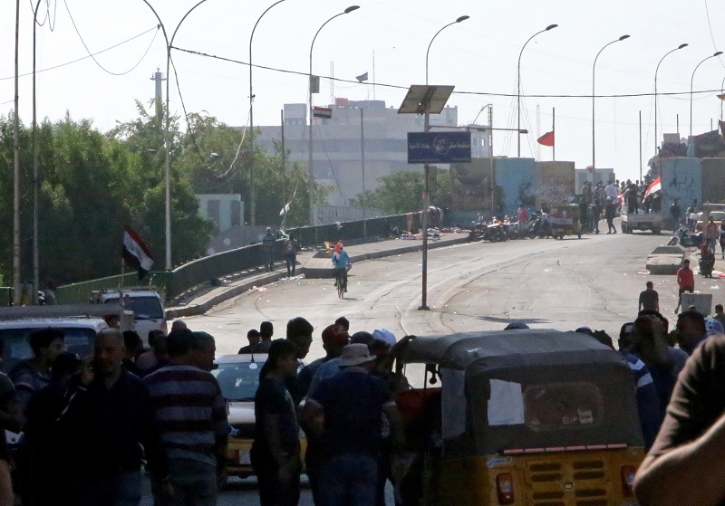 Más muertos y cortes de internet en un Irak al borde del caos