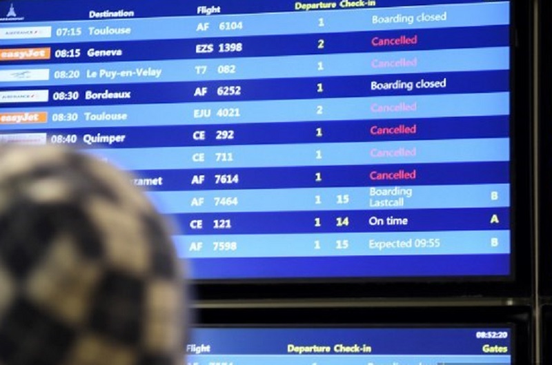Cierre temporal de uno de los principales aeropuertos de Francia por el coronavirus