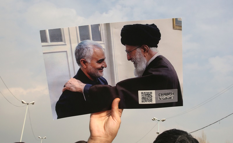 La "amarga" tragedia del avión no debe eclipsar el "sacrificio" de Soleimani, dice Jamenei