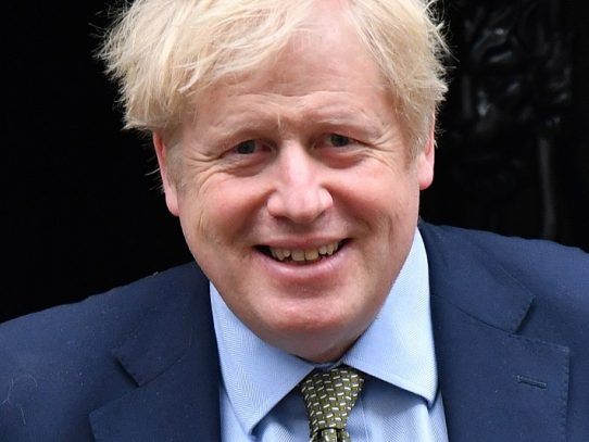 El estado de salud de Boris Johnson "sigue mejorando"