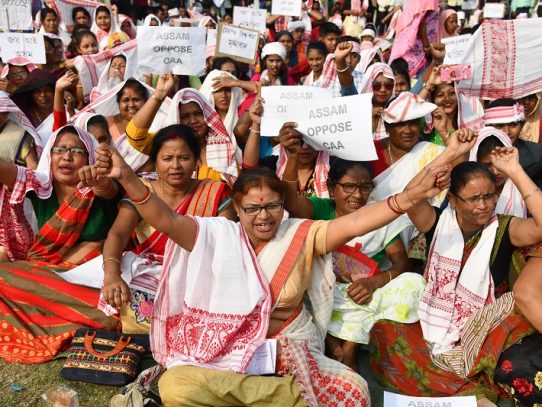 Las mujeres, en primera línea de las protestas en India