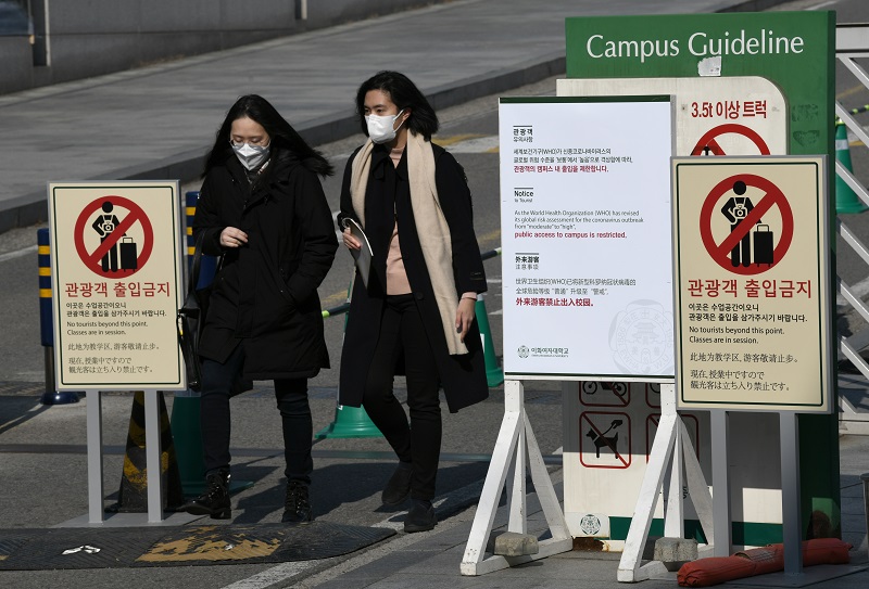 Corea del Sur penará con prisión a comerciantes que acaparen máscaras de protección