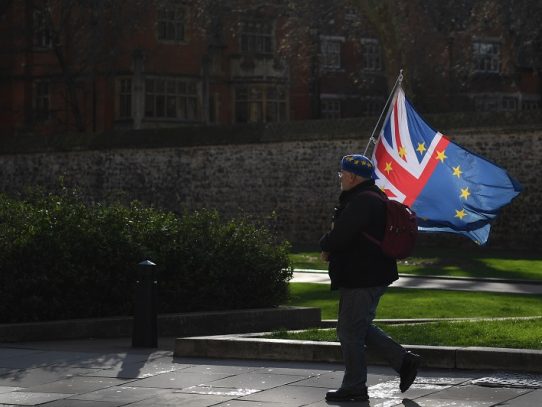 Londres rechaza las reglas de la UE y amenaza con abandonar la negociación posbrexit