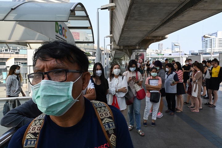 EE.UU. acusa a China de "sembrar la desinformación" sobre origen de nuevo coronavirus