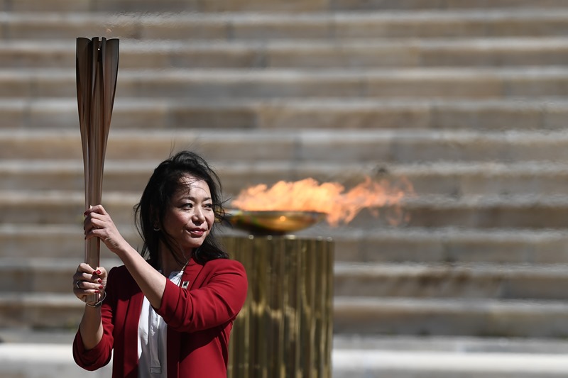 Grecia entrega la llama olímpica a Tokio-2020 sin público