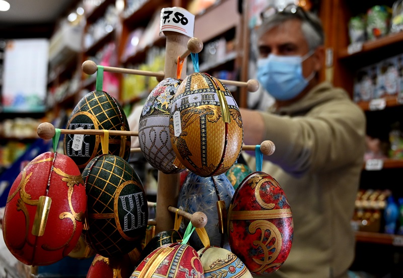 Los huevos de Pascua se entregan a domicilio en Roma por el coronavirus