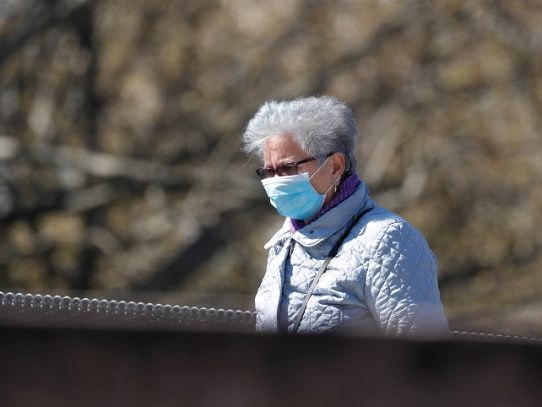 Más de 1,5 millones de muertos en Europa, donde vuelven las restricciones para frenar la pandemia