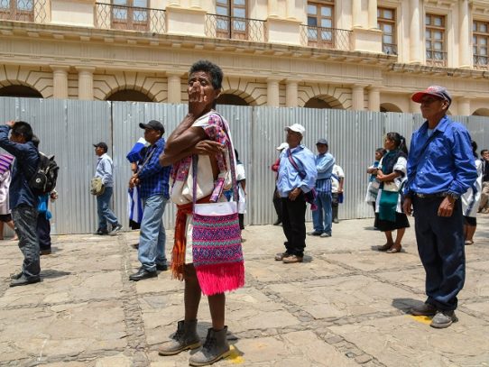 Rumores sobre coronavirus desatan violencia en poblado indígena de México