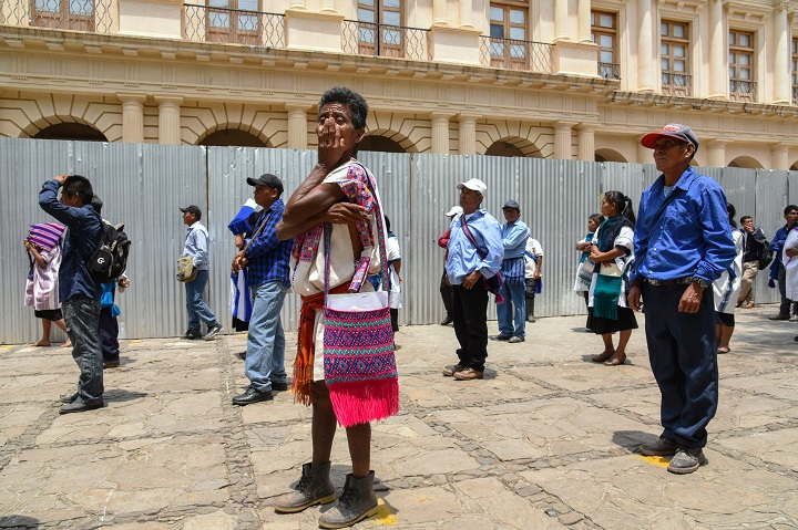 Rumores sobre coronavirus desatan violencia en poblado indígena de México