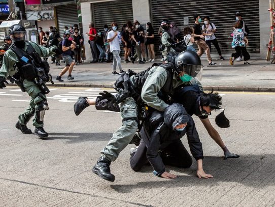 La policía de Hong Kong apoya el plan de seguridad de China