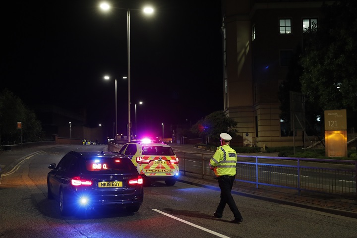 Policía británica investiga "incidente grave" en Reading; personas apuñaladas, según medios