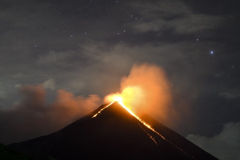Volcán Pacaya aumenta actividad eruptiva en Guatemala