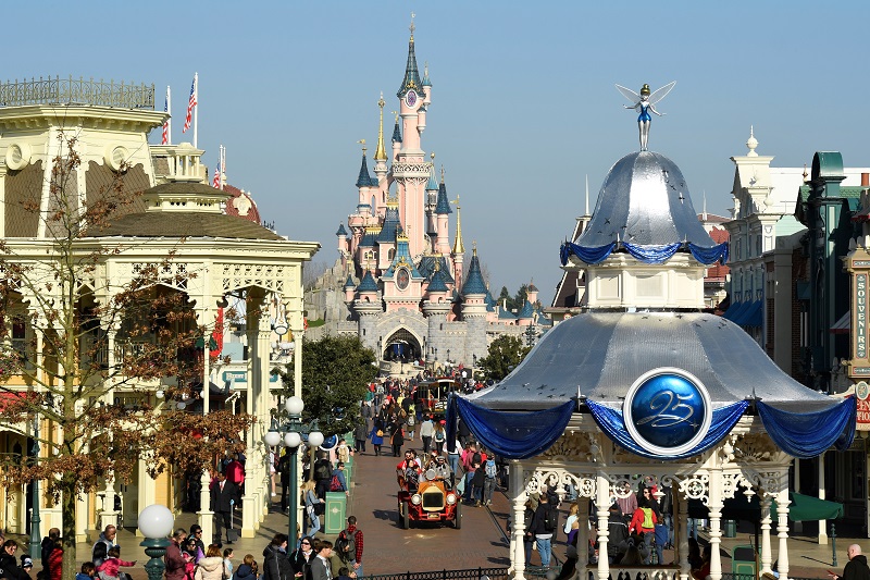 Disneyland París reabrirá progresivamente a partir del 15 de julio