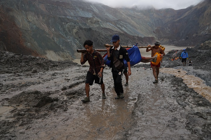Más de 120 muertos en un deslizamiento de terreno en minas de jade en Birmania
