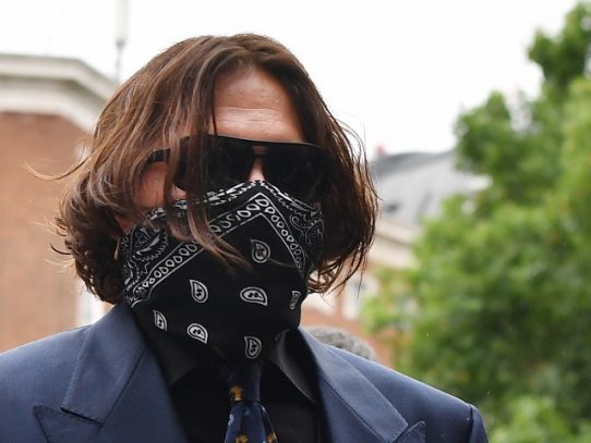 Abogado de Johnny Depp carga contra el tabloide The Sun en cierre de juicio en Londres