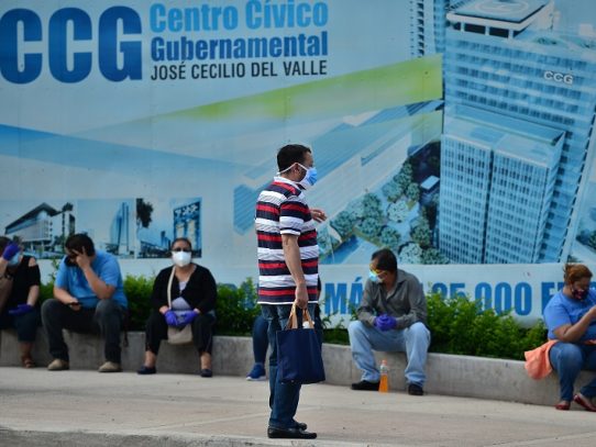 Honduras habilita futura sede presidencial para pacientes con covid-19