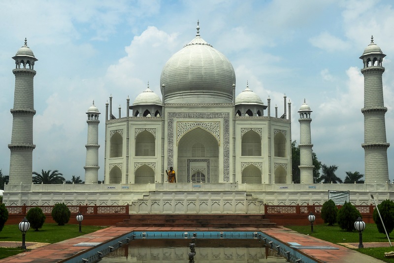 El Taj Mahal reabrirá sus puertas a pesar del brote de coronavirus