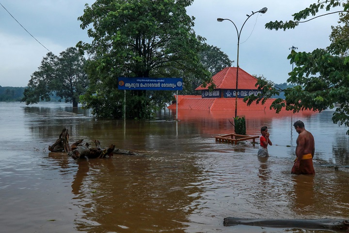 Al menos 43 muertos en India por alud provocado por monzón