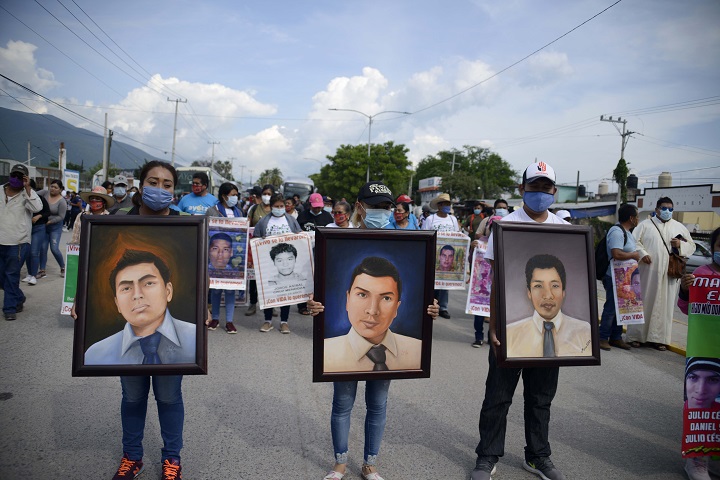 México supera los 77.000 casos de personas desaparecidas, dice el gobierno