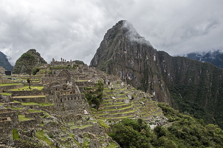 Reabre Machu Picchu, la maravilla que puso a Perú en el mapa del turismo mundial