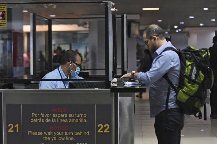 OPS señala "impacto limitado" de pruebas de Covid para viajes para controlar contagios