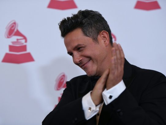 Alejandro Sanz lidera con ocho las nominaciones al Grammy Latino